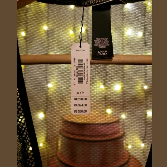 Victoria Secret Snap Crotch Long Sleeve Teddy - Picture 3 of 4